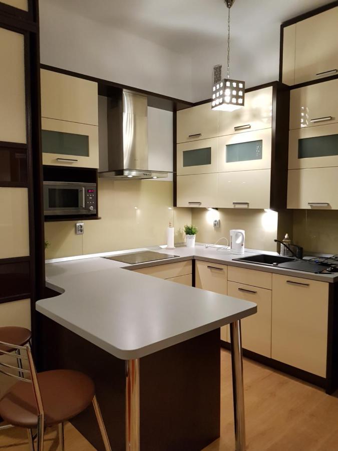 Coser Apartamenty Grzybowska Varsóvia Exterior foto