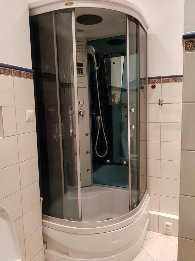 Coser Apartamenty Grzybowska Varsóvia Exterior foto